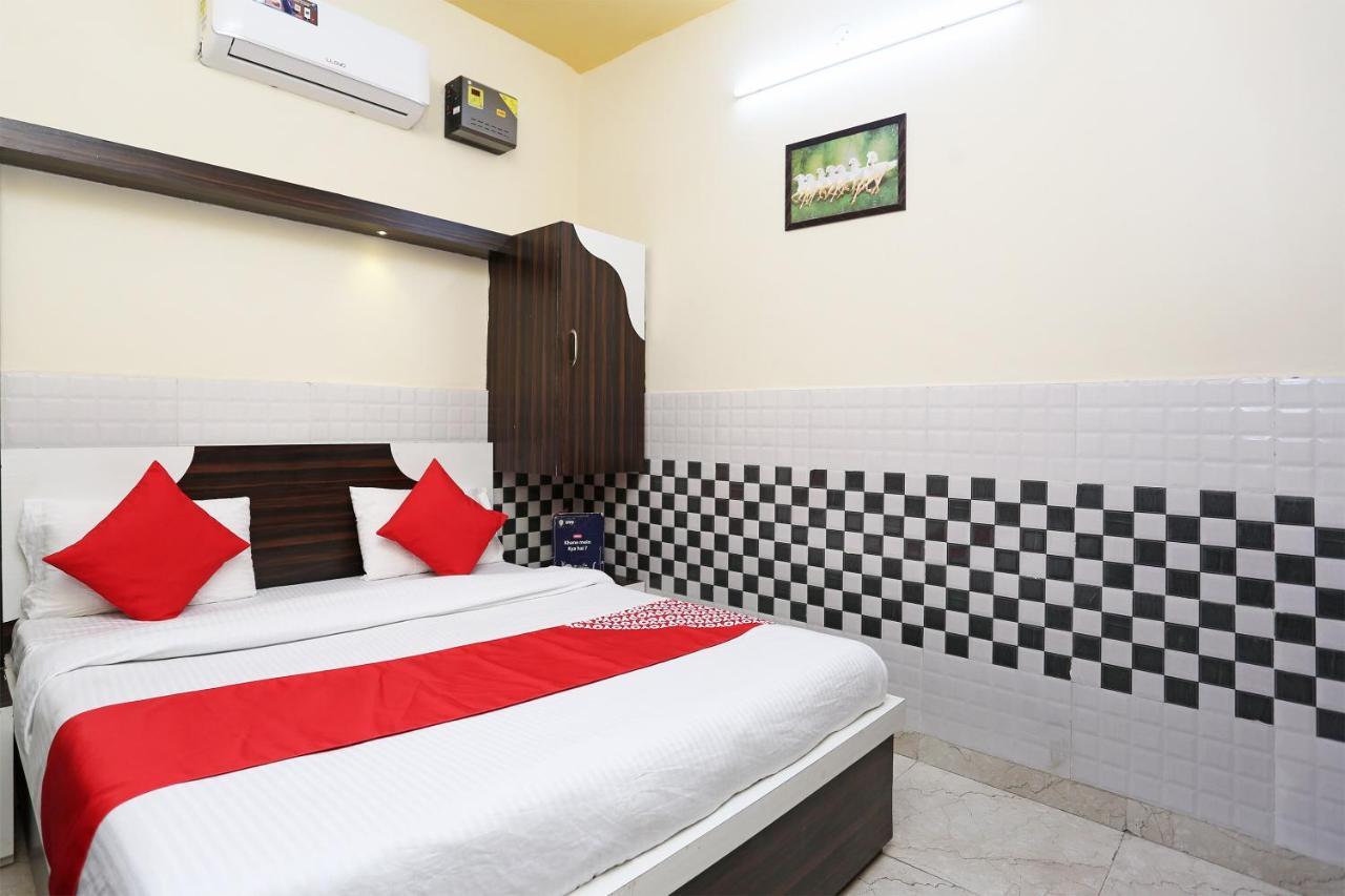 Oyo Hotel Yaduvanshi Hisar Exterior photo